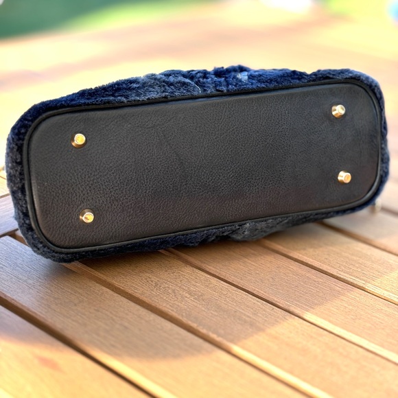 Terrida Blue Fur Leather Appliqué Top Handle Bag - Picture 3 of 8